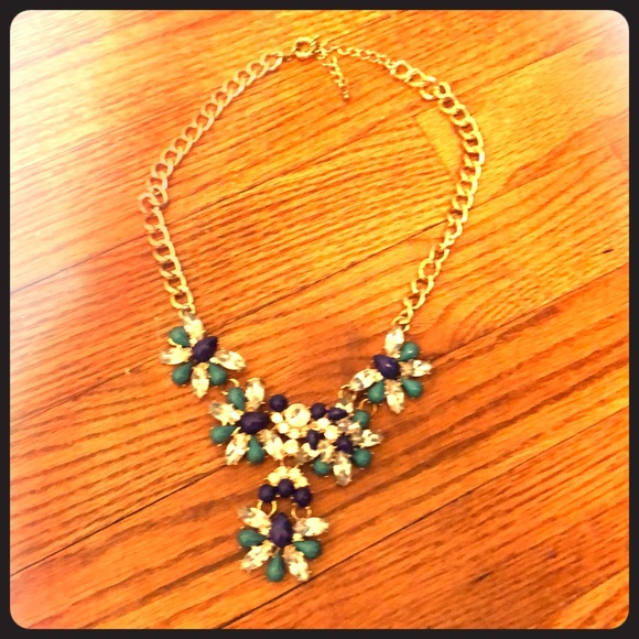 Fashion Necklace - Picture 1 of 1